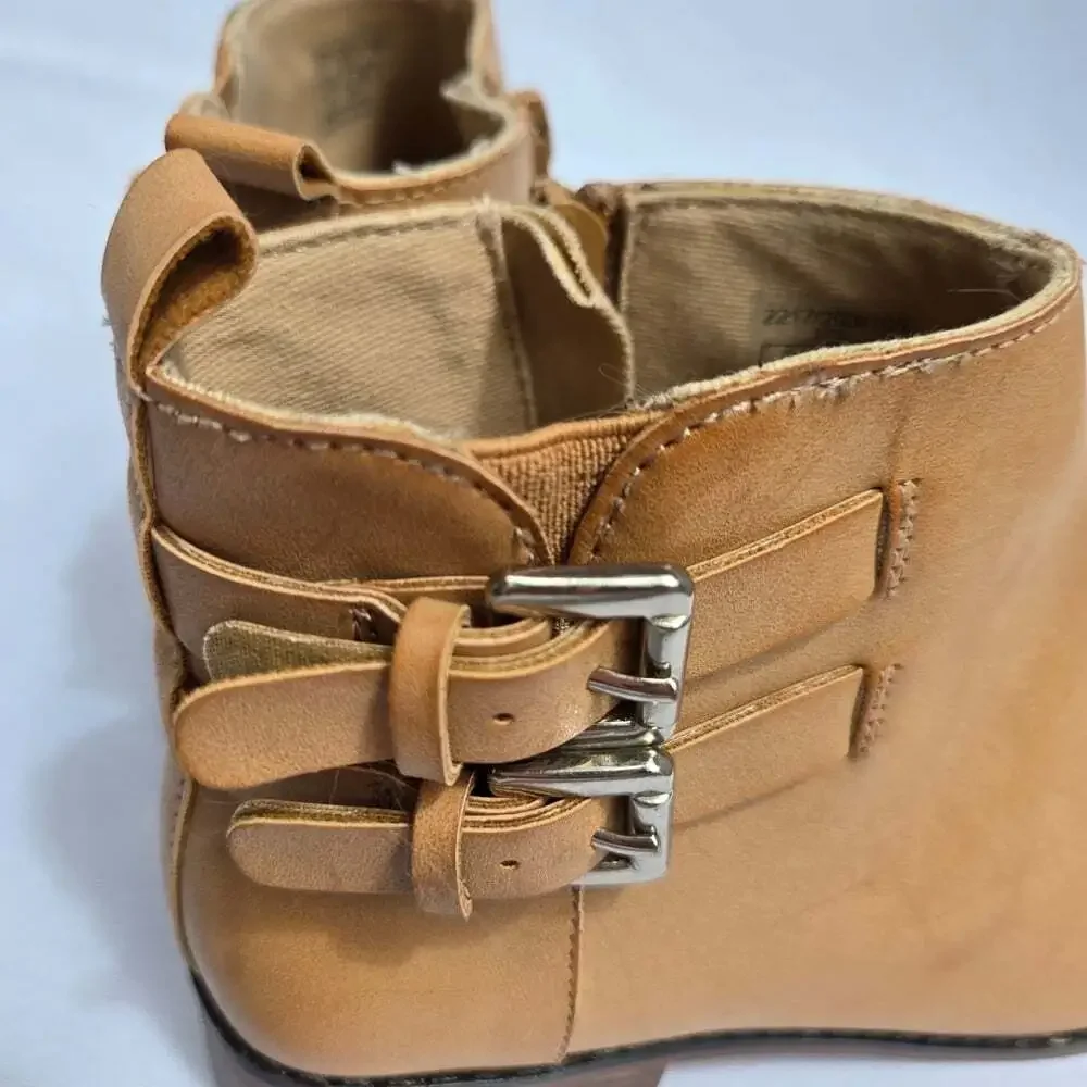 Zara Girls Tan Ankle Boots with Buckle Detail Size 33 (US 1 Youth)